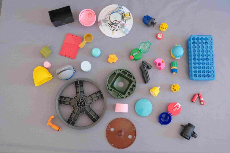 Servicios de diseño de moldes de inyección.